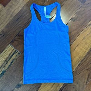 Lululemon Swiftly Tank - Blue Size 4